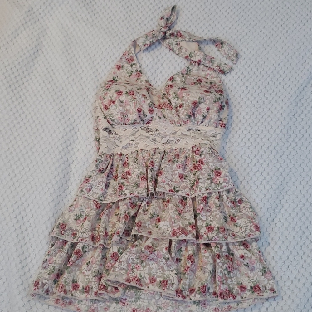 COPY - Floral Lace Halter Top